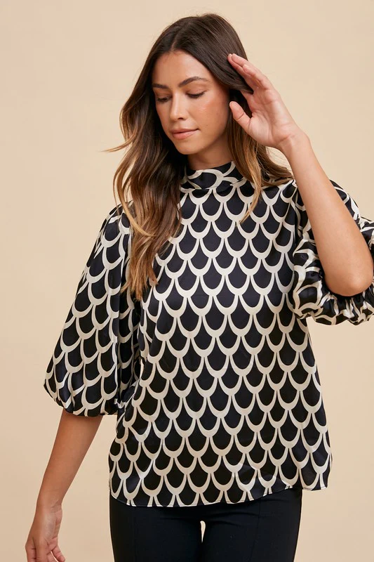 Wear Tie Back Abstract Print Mock Neck Half Sleeve Blouse