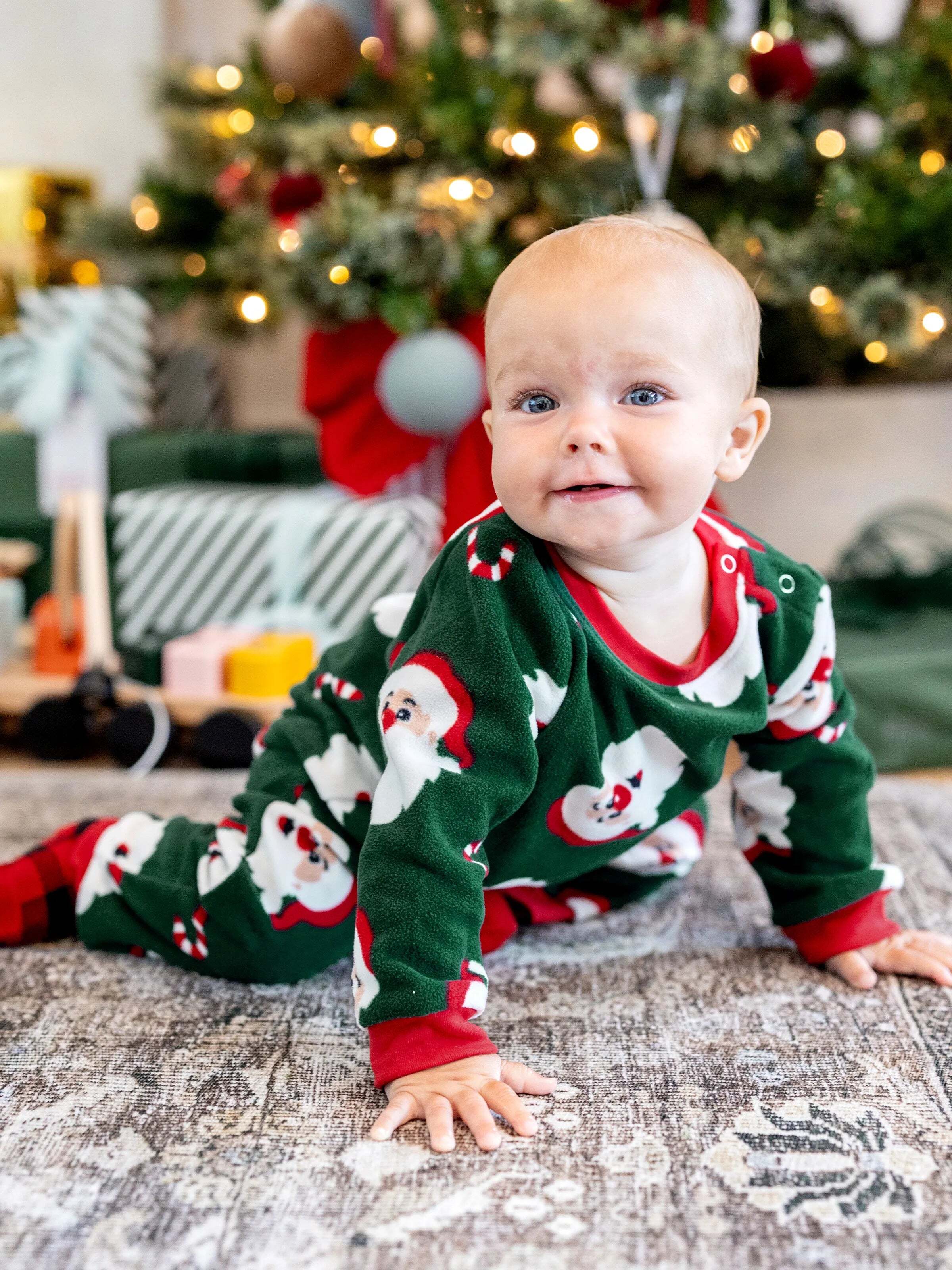 Christmas Matching Family Fleece Pajamas Set Santa Claus and Candy Cane Print PJS with Christmas Socks Dark Green