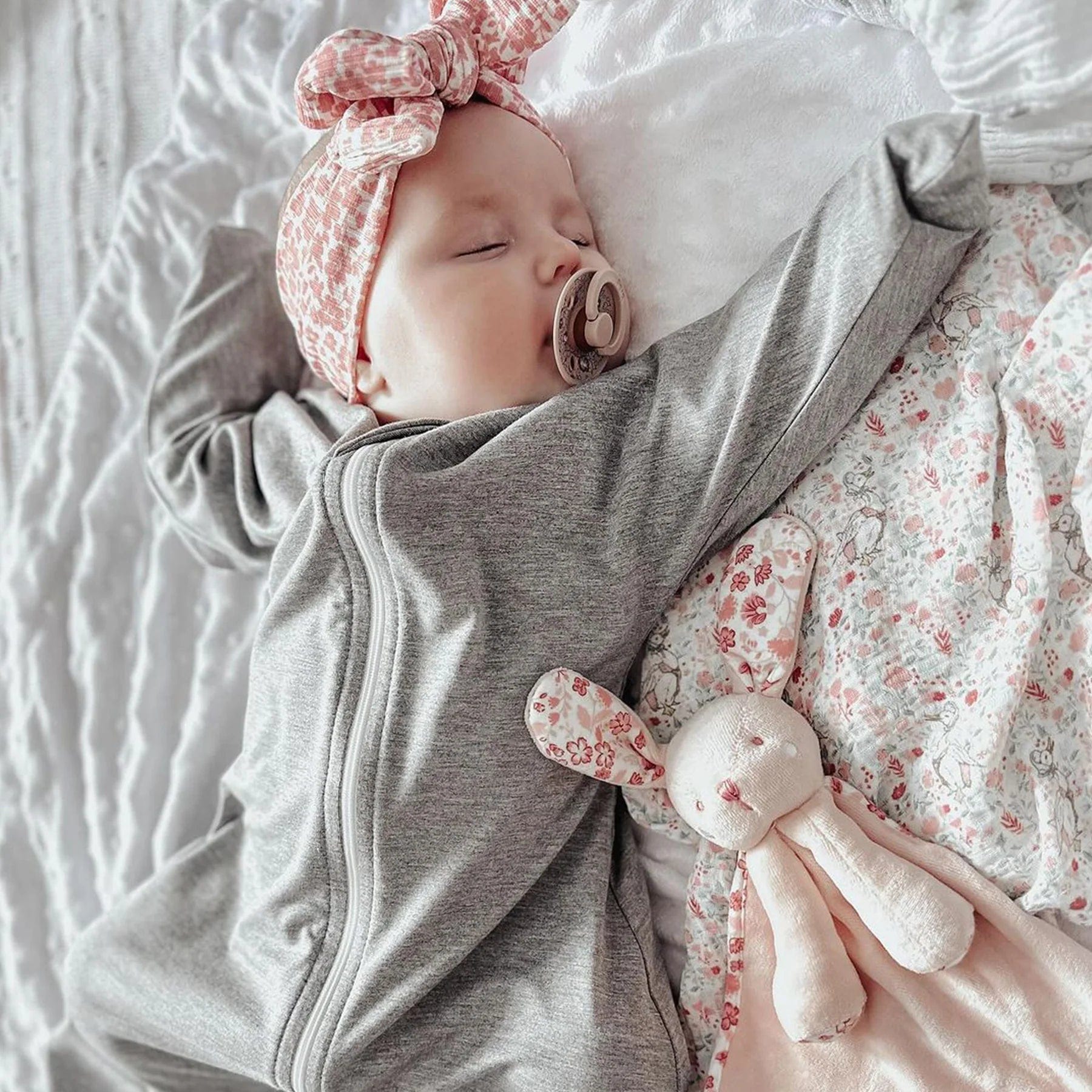 1.0 Tog Shark-Fin Transition Swaddle