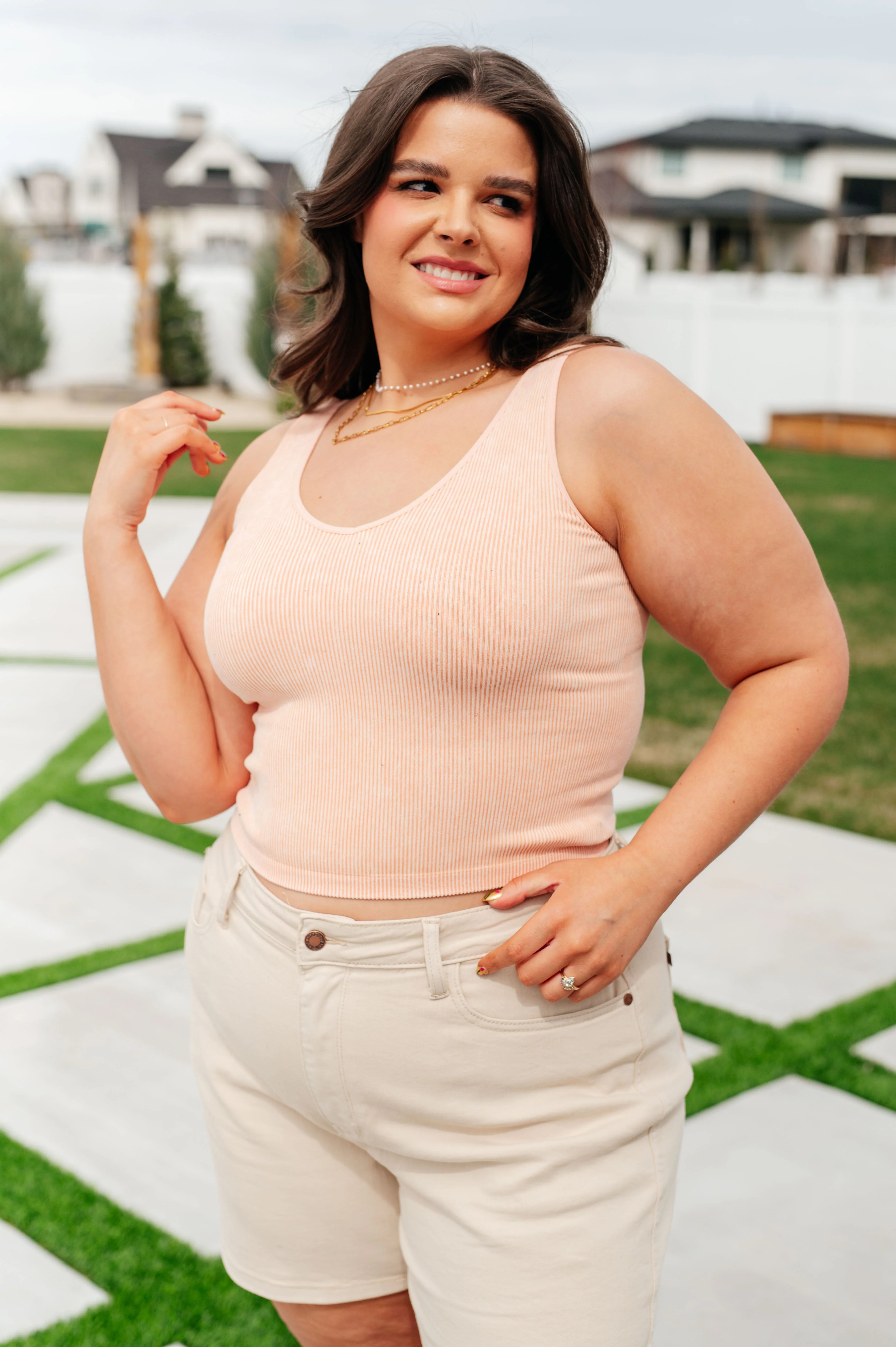 Ribbed Seamless Reversible Tank in Peach
