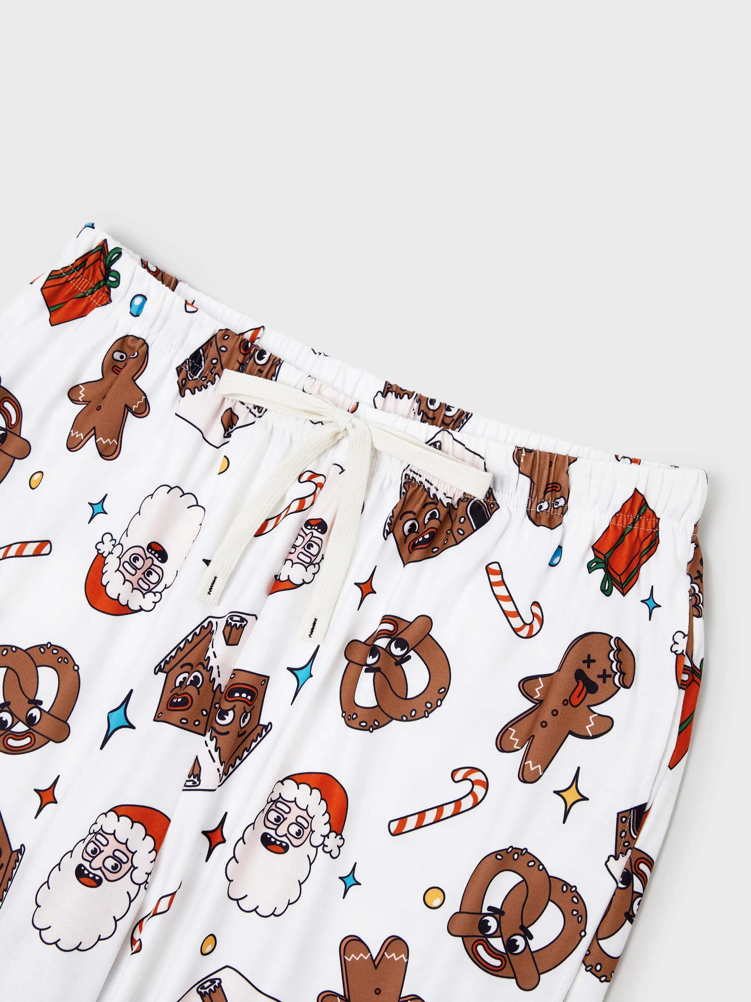 Christmas Matching Family Pajamas Set Gingerbread and Santa PJS with Christmas Socks Red