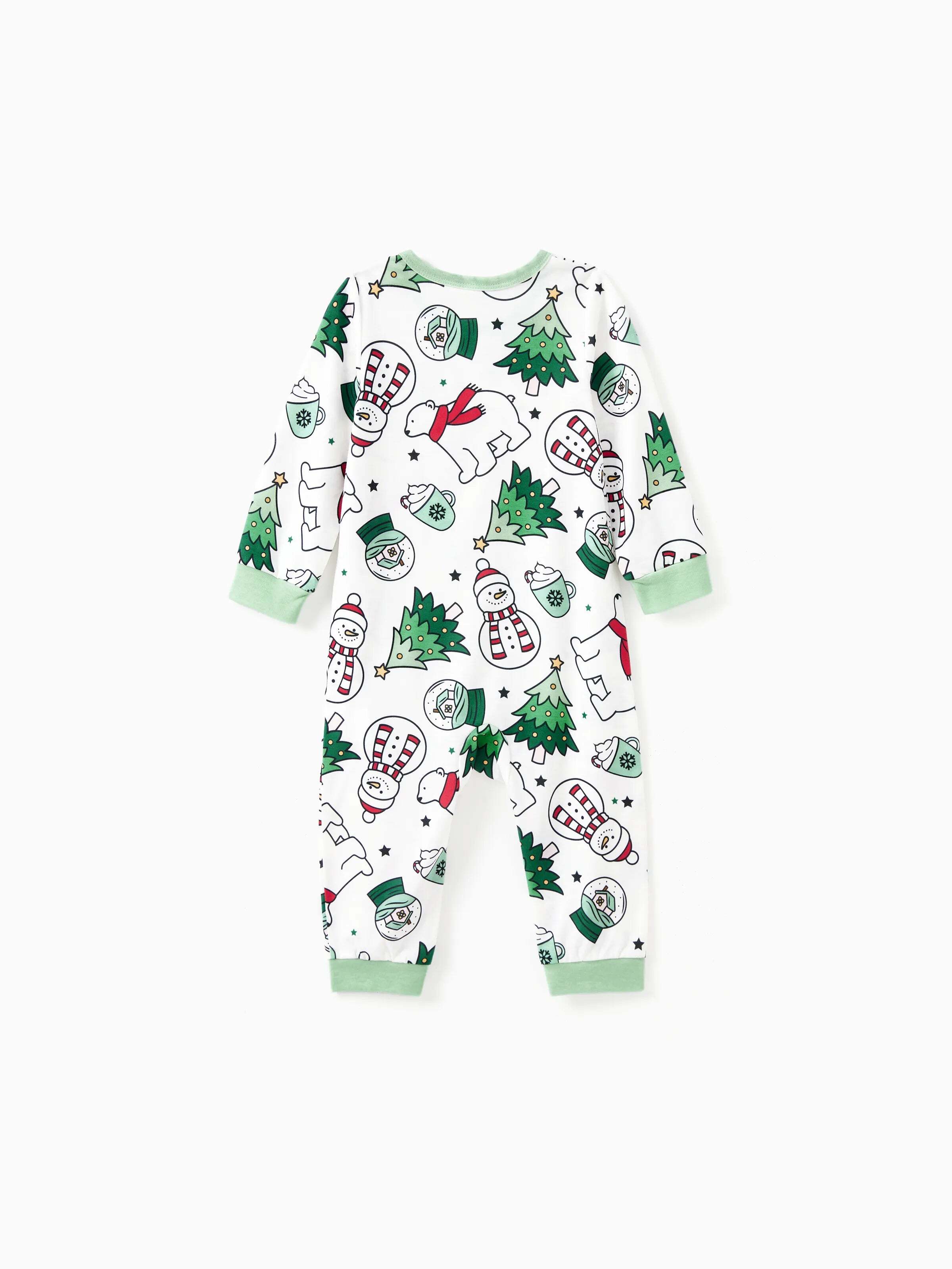 Christmas Family Matching Long Sleeves Very Merry Green Tops Allover Pattern Pants Pajamas Sets with Christmas Socks MediumSpringGreen