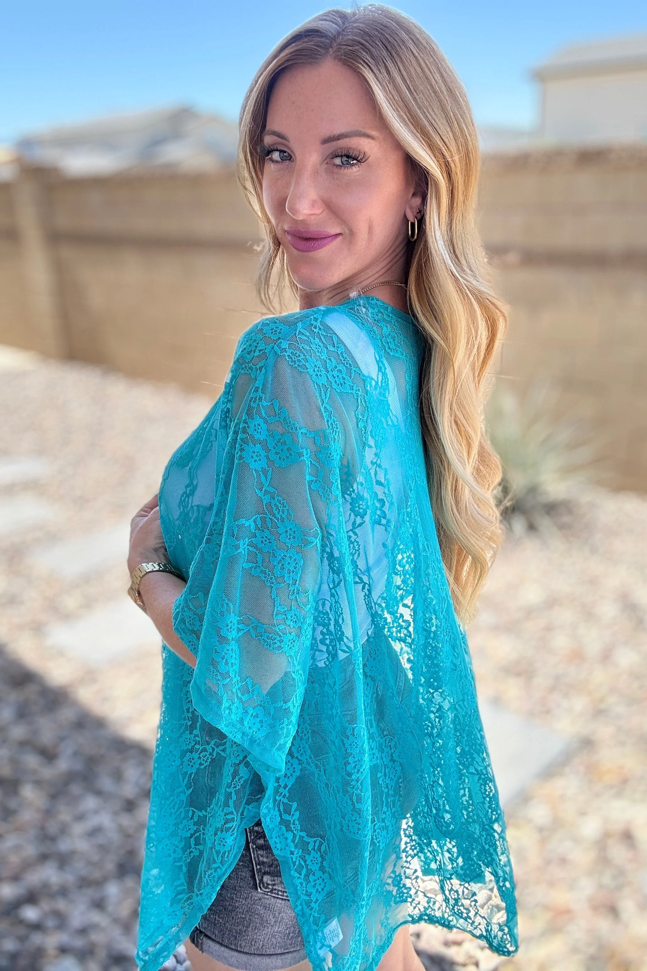 Ahead Lace Kimono In Teal