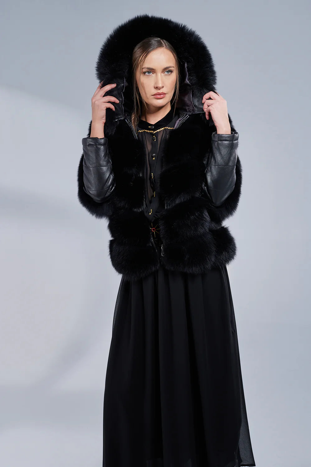 Haină din Blană Naturală de Vulpe, cu Glugă și Mâneci din Piele, Obsidian 251
