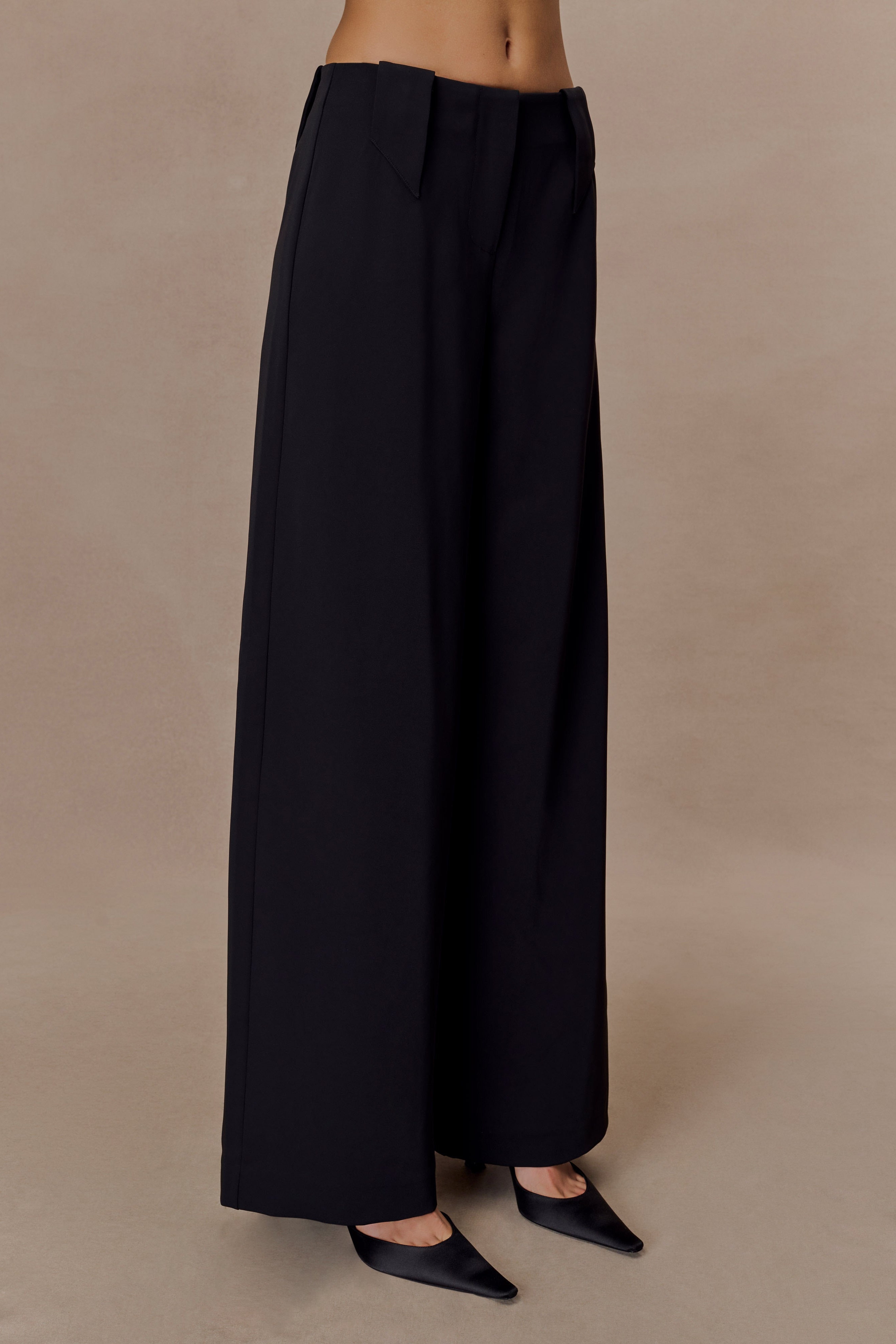 Black Wide Leg Suiting Trouser