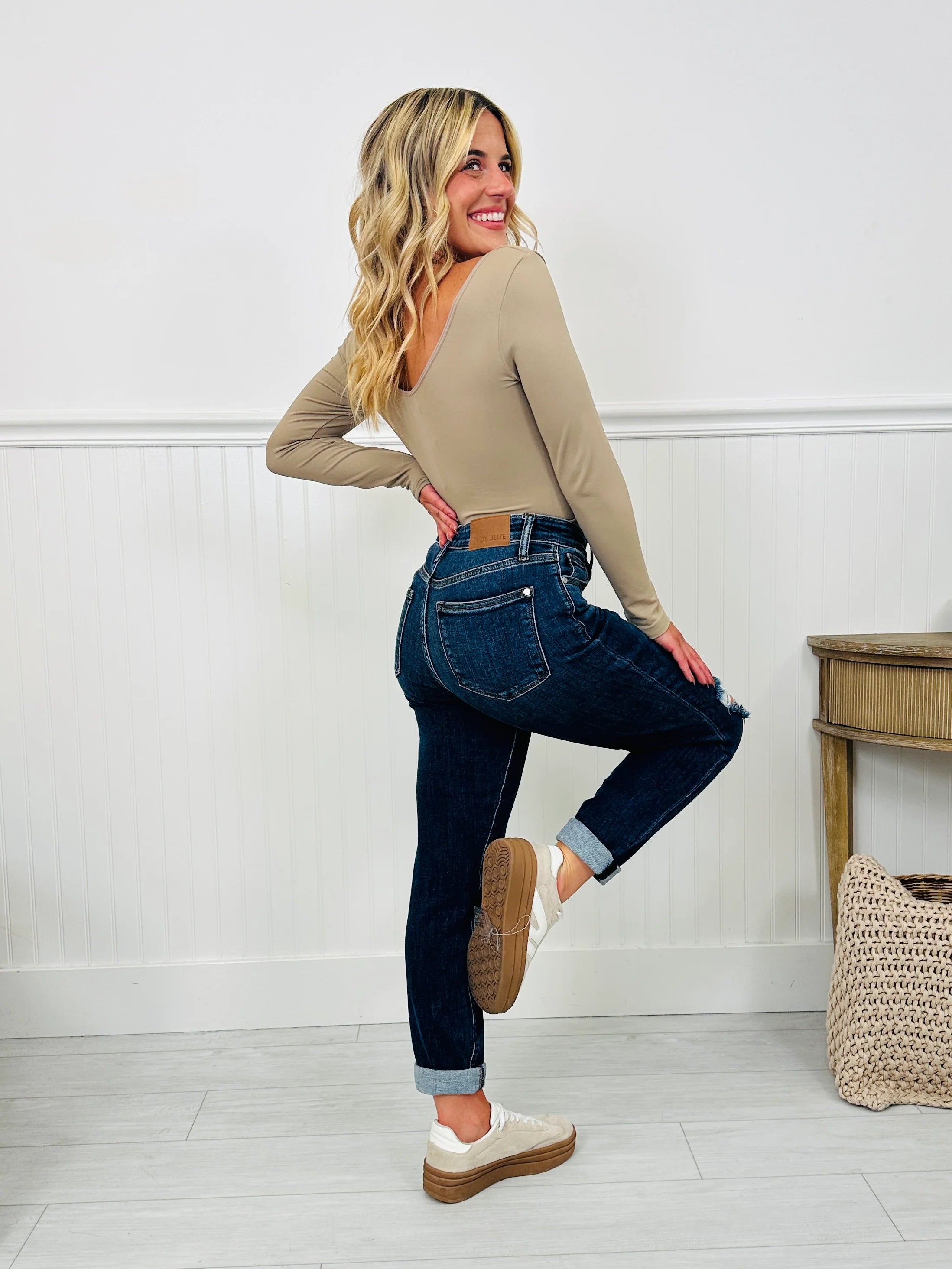 Judy Blue Walk This Way Slim Straight Leg Jeans