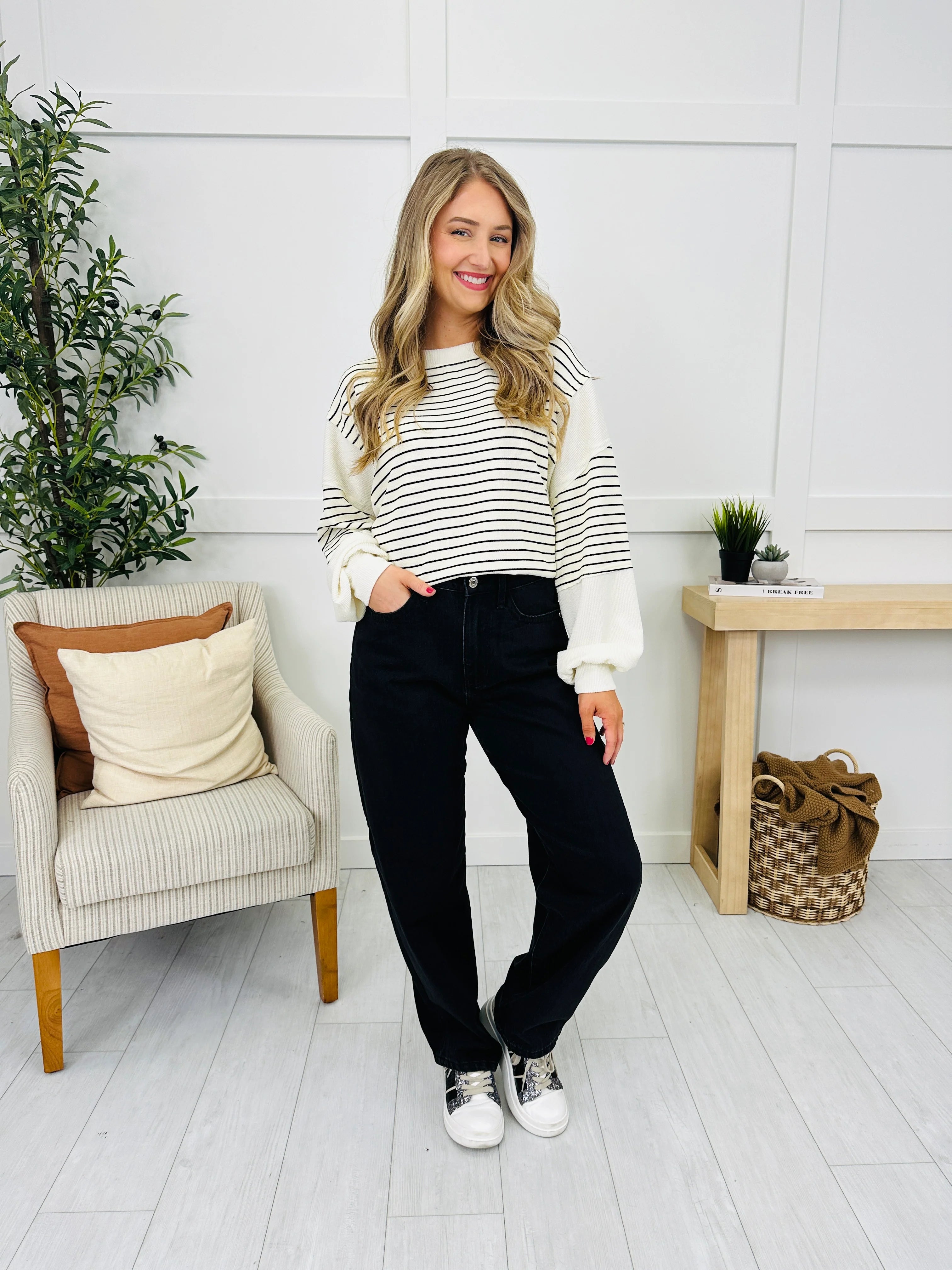 Judy Blue Bold & Barrel Rigid Magic Barrel Jeans