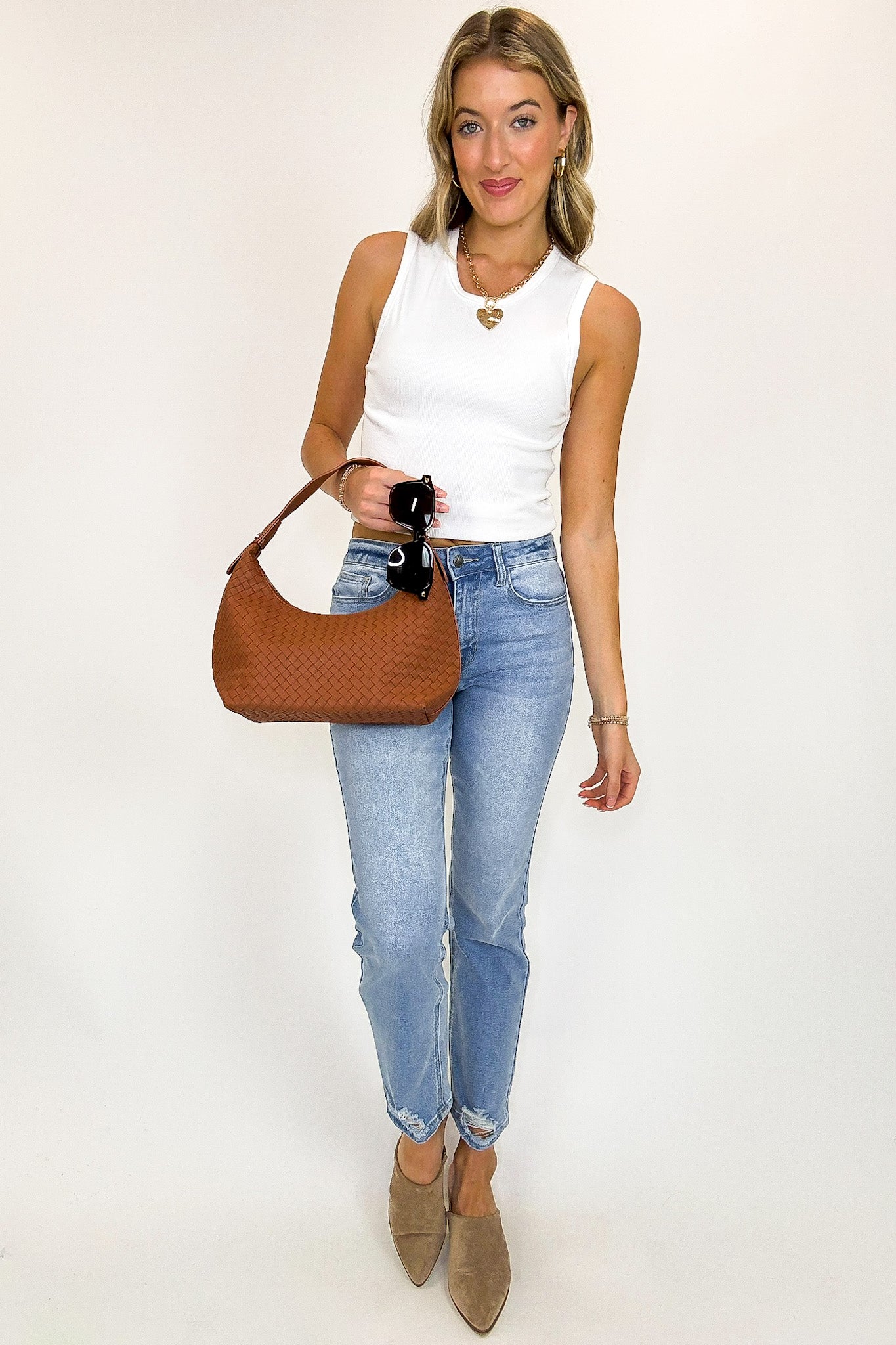 Edge Line Distressed Hem Straight Jeans