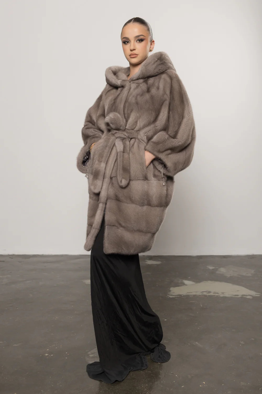 Haină din Blană Naturală de Vizon, cu Glugă și Cordon, Oversized, Silver Blue 419