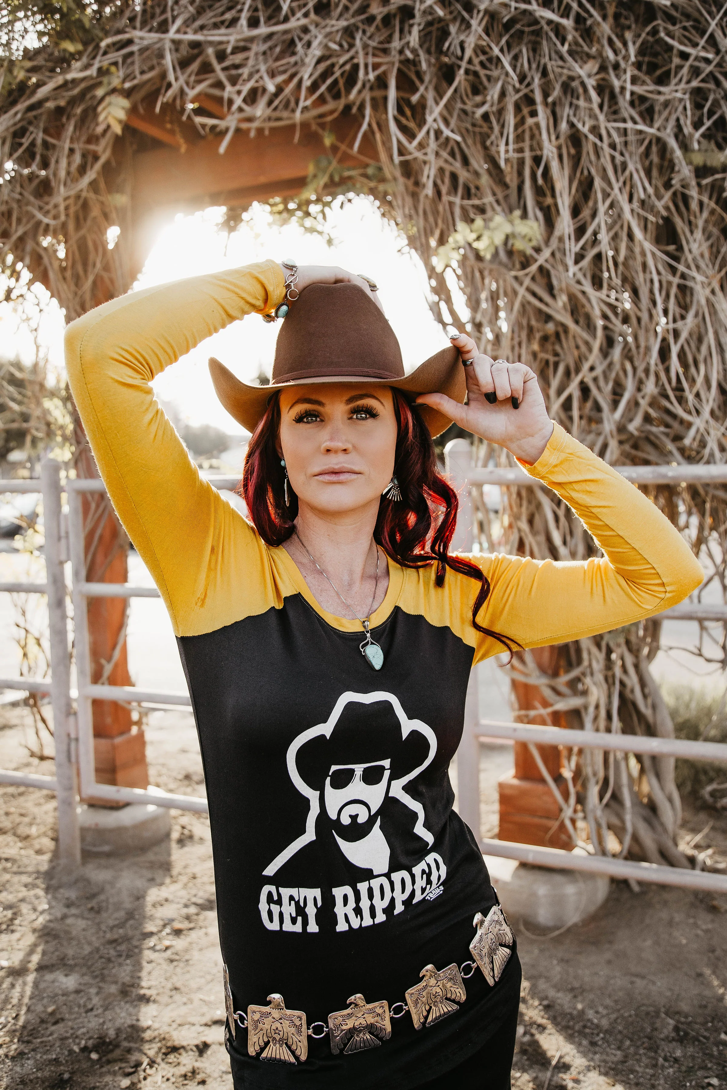 GET RIPPED LONG SLEEVE RAGLAN