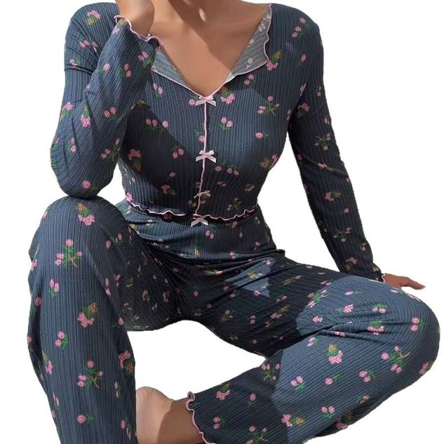 Simple V Neck Regular Fit Lounge Set