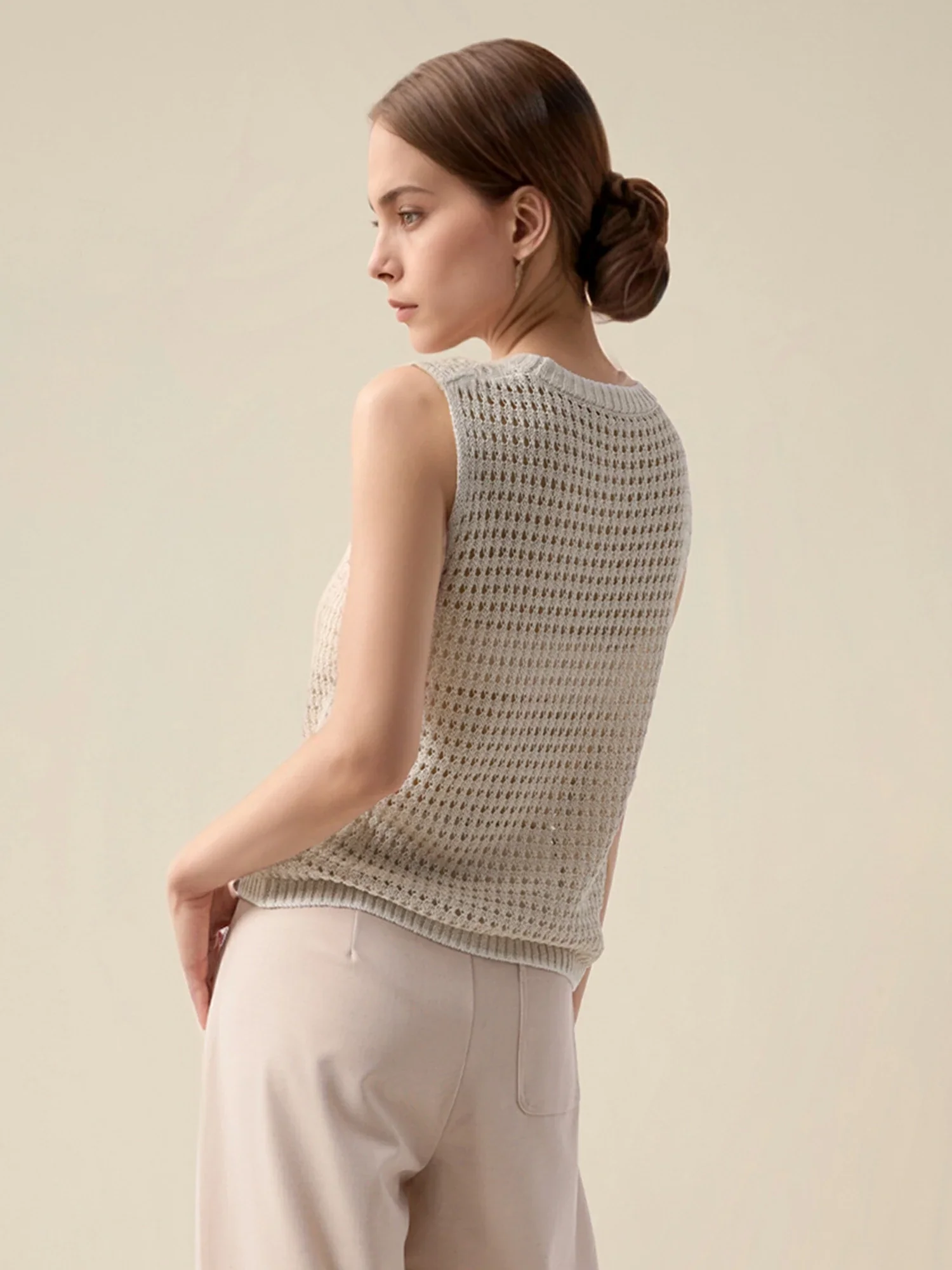 Cotton & Lyocell Round Neck Sleeveless Vest