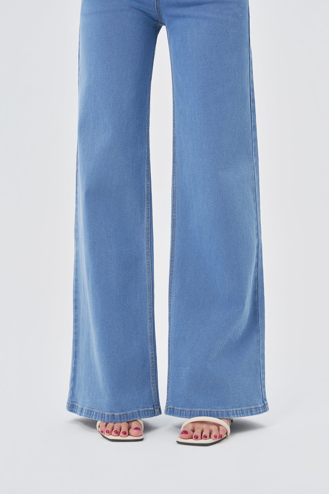 Wide Leg High Rise Jeans