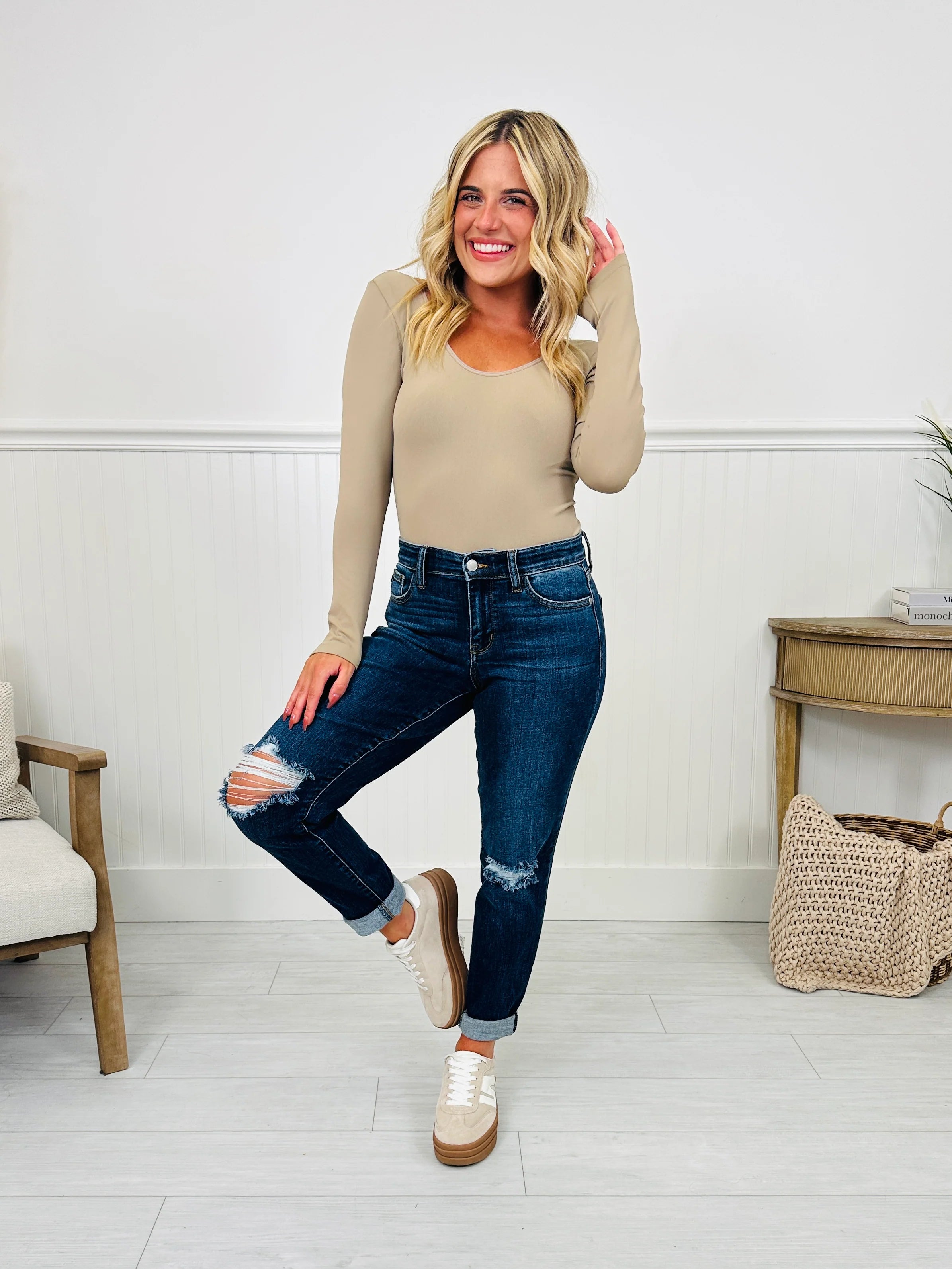 Judy Blue Walk This Way Slim Straight Leg Jeans