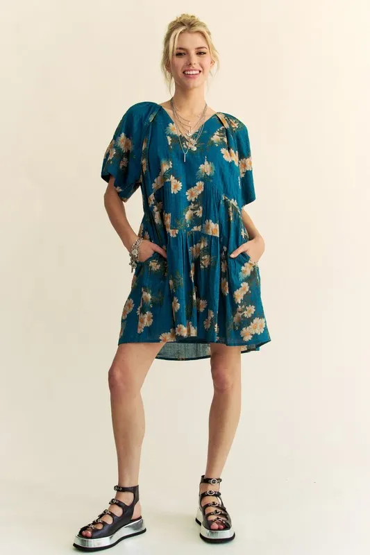 Floral Print Short Bell Sleeve Pleated Mini Dress