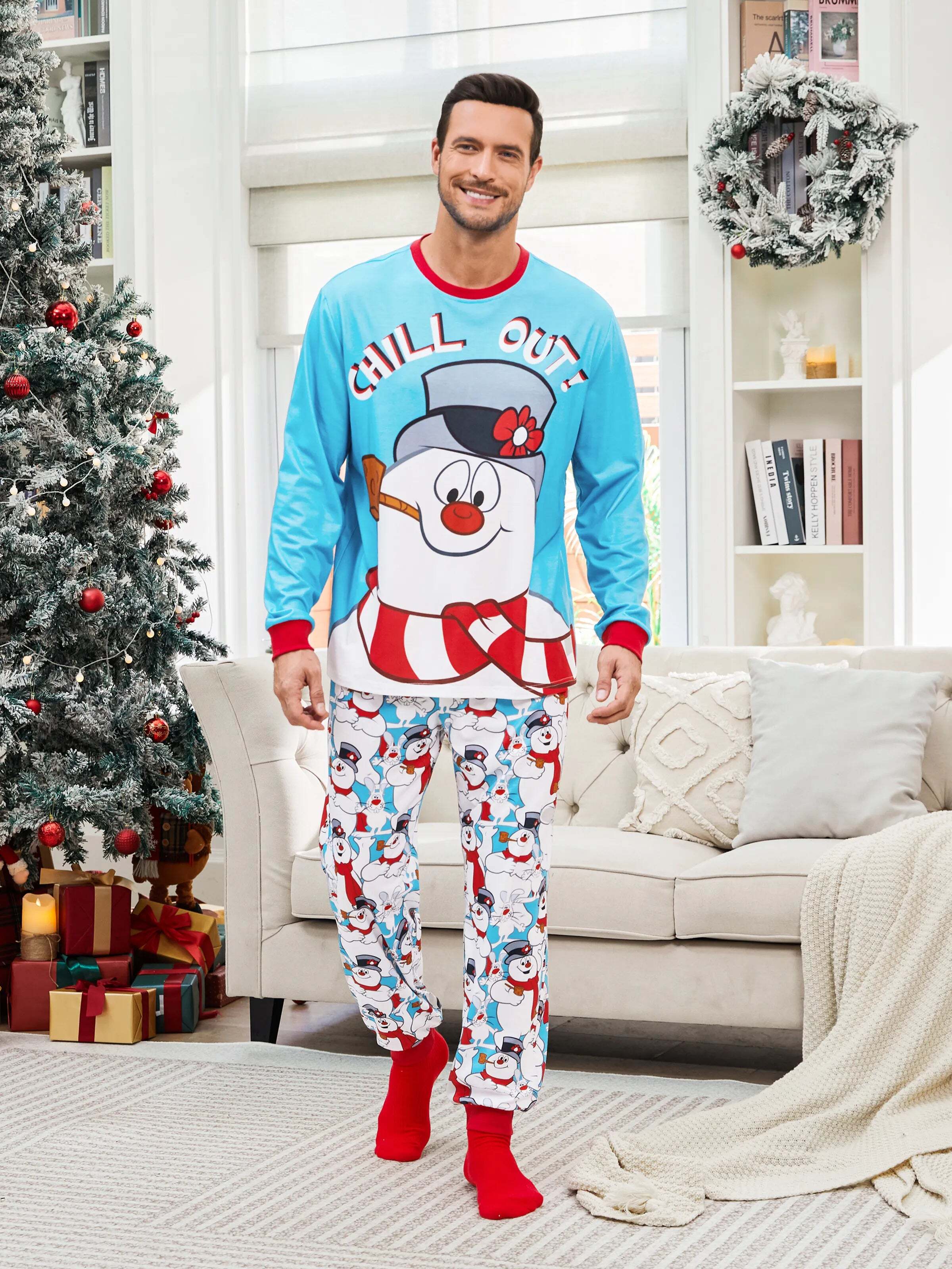 Christmas Snowman Pattern Pajamas Sets with Christmas Socks