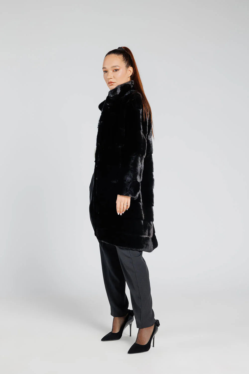 Haină din Blană Naturală de Vizon, Femei, Obsidian 218